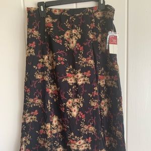 JM skirt NWT Flower stamped 14 p